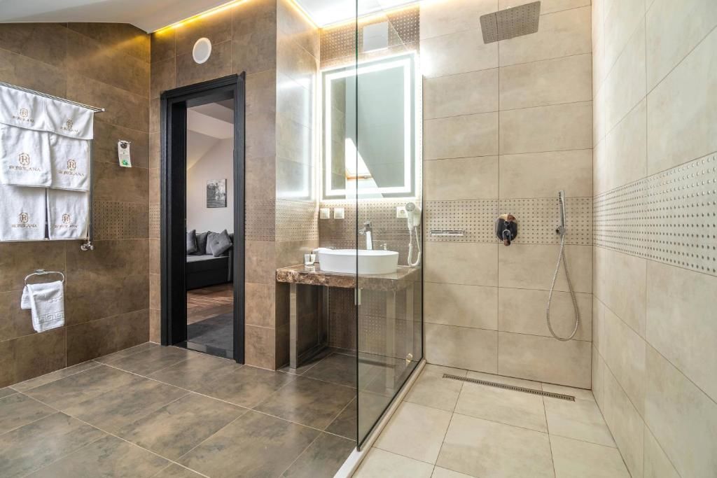 Отель Grand Hotel Roxolana Ивано-Франковск