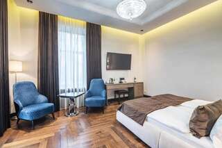 Отель Grand Hotel Roxolana Ивано-Франковск Номер-студио Делюкс-4