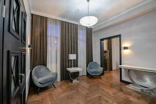 Отель Grand Hotel Roxolana Ивано-Франковск Представительский люкс-5