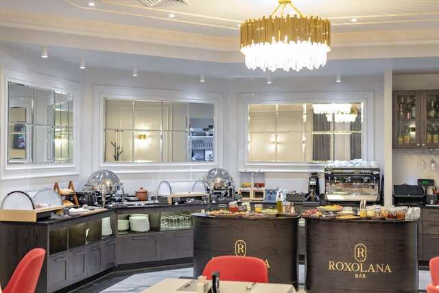 Отель Grand Hotel Roxolana Ивано-Франковск-12
